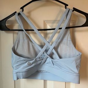 Lululemon sports bra size 6